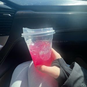 Meet your Posher, Norah